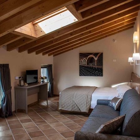 Agriturismo Relais La Casina Cavriana Ngoại thất bức ảnh